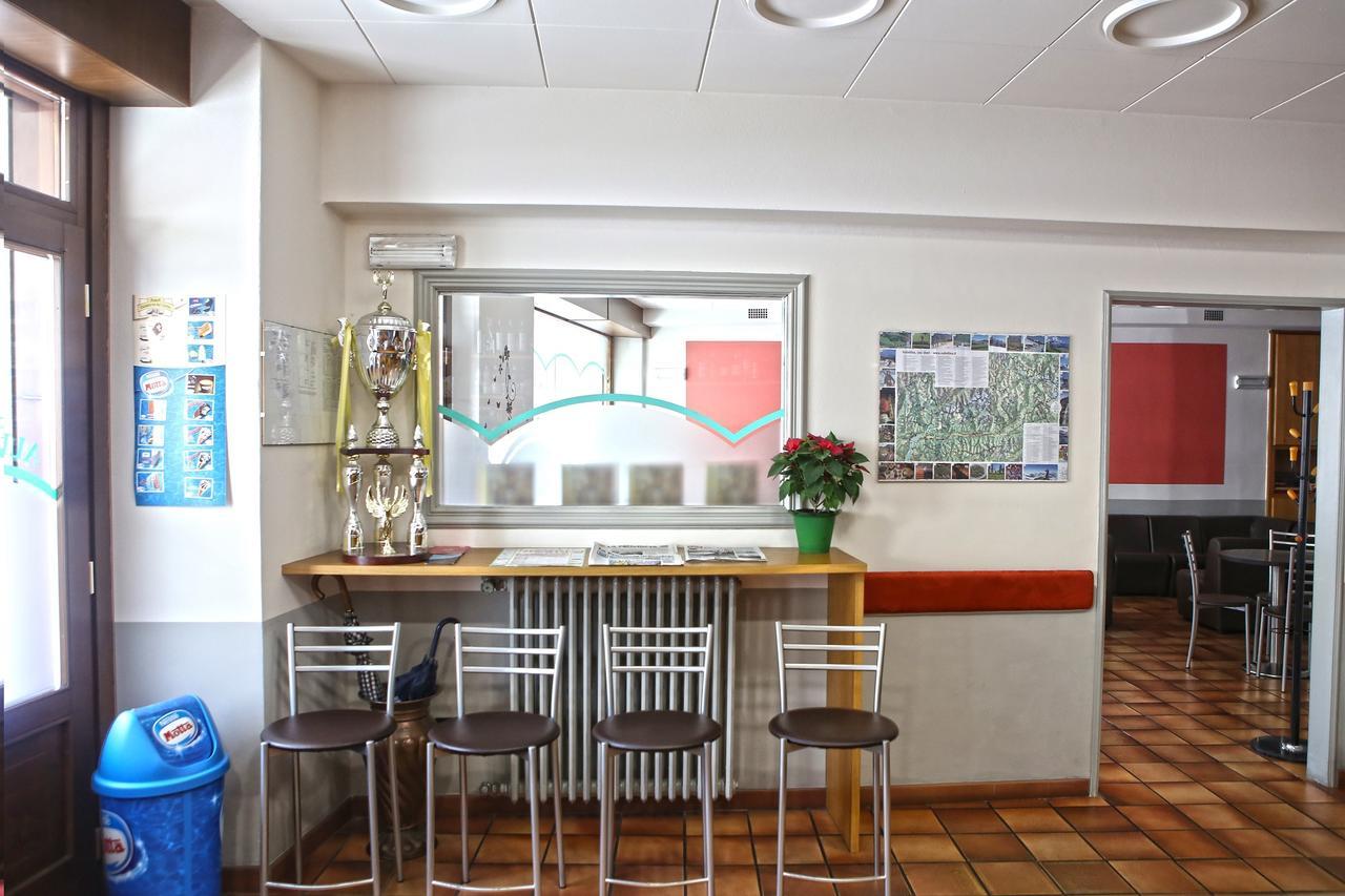 Albergo Gusmeroli ตีราโน ภายนอก รูปภาพ